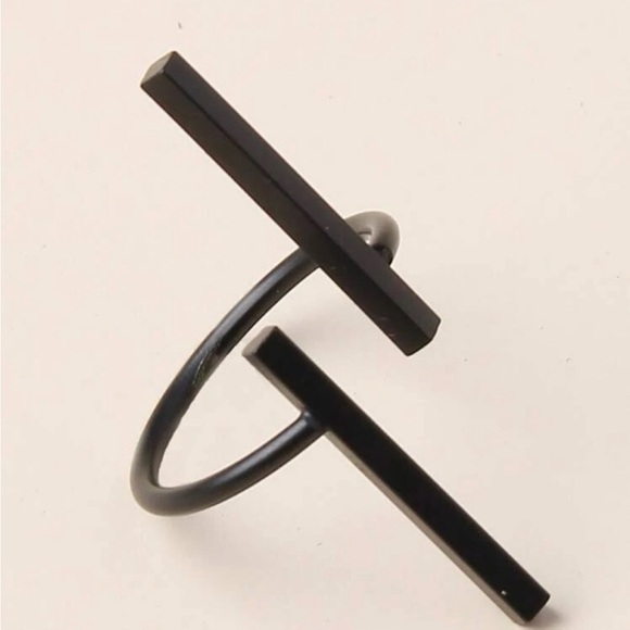 MODERN CHIC BAR CUFF RING - Picture 4 of 4